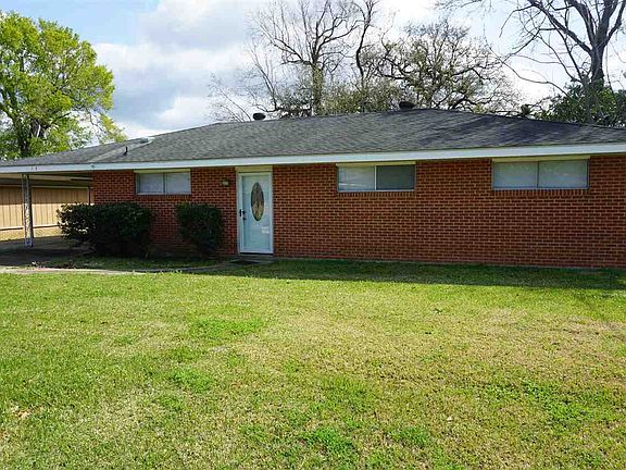 2nd image of 105 Rubaiyat Dr