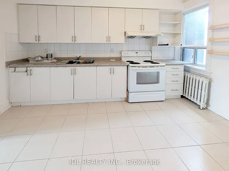 1294 Bloor St W #201 — Photo 4