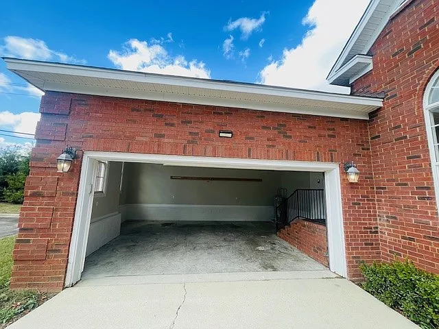 3023 Pointe Dr — Photo 14