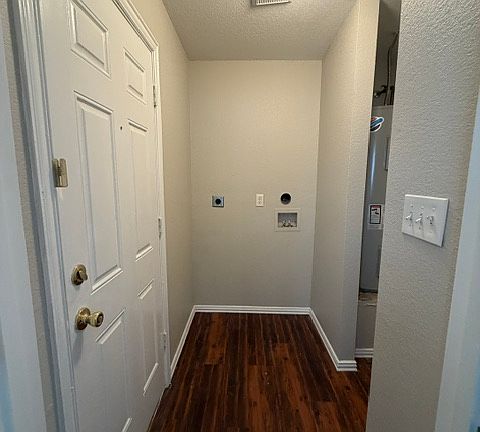 5th image of 1706 Fred St