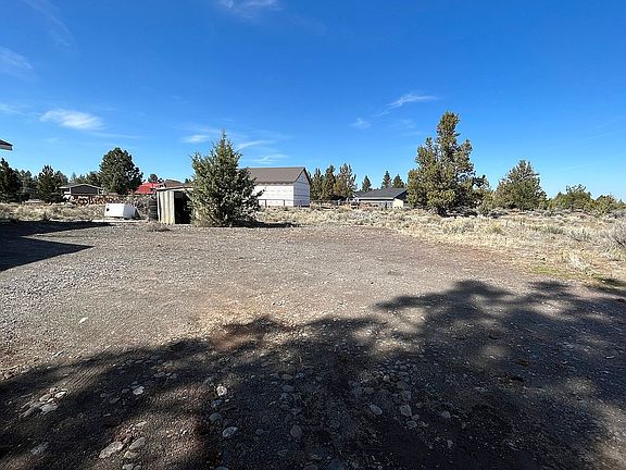 2nd image of 66511 Ponderosa Loop