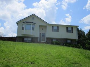 1516 Maple Dr, Weaver, AL 36277