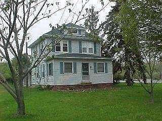 2nd image of 3248 NE Catawba Rd