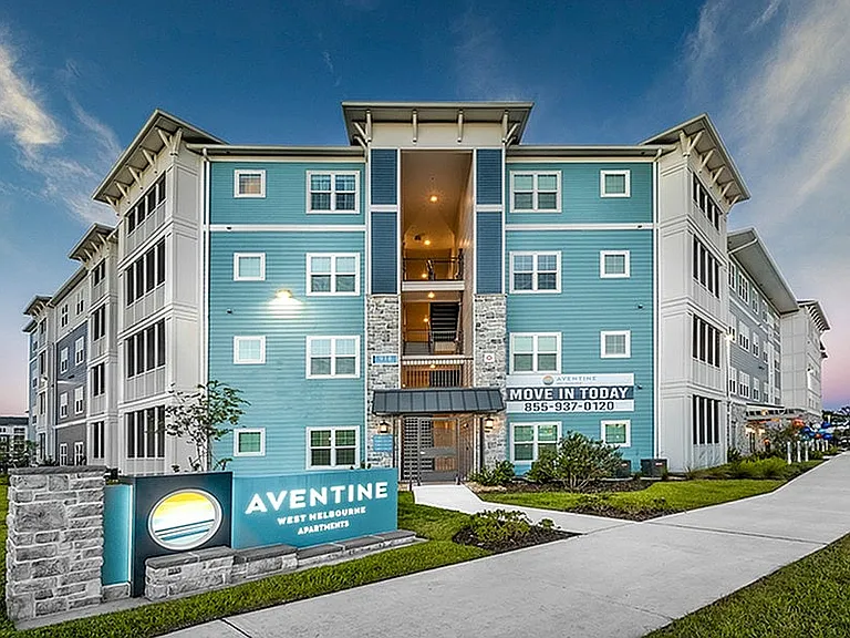 aventine-west-c2dg-1036-final-web_