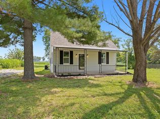 1922 Ames Rd, Red Bud, IL 62278