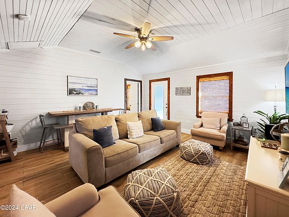 5th image of 510 Oleander Ave