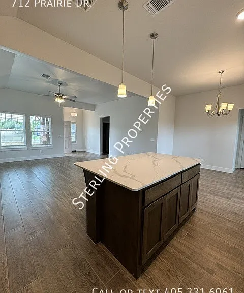 712 Prairie Ln — Photo 15