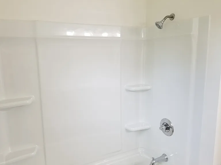 Upstairs full bath