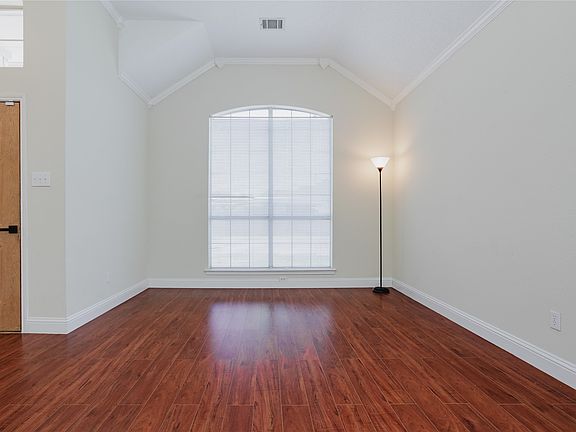 4th image of 6513 Fairfield Dr