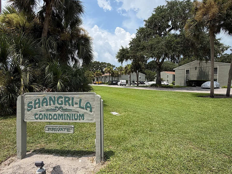 308 Palm Coast Pkwy NE #204