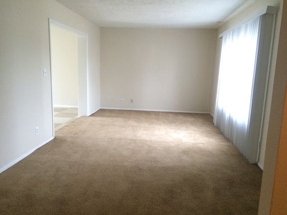 2nd image of 3512 Scarlet Oak Ct