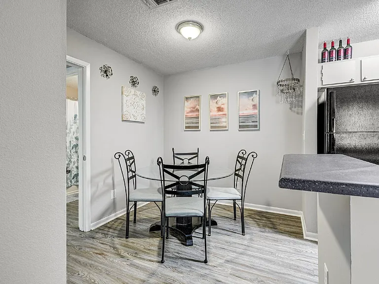 2393 Continental Ave #B13 — Photo 14