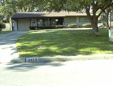 1st image of 3429 Queenswood Blvd