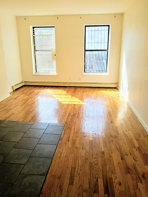 Rented by Level Group | media 15