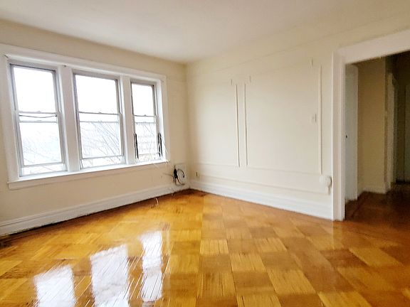 5th image of 3 Gardner Ave #44