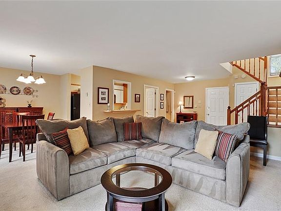 5th image of 403 Bridge Ln SE