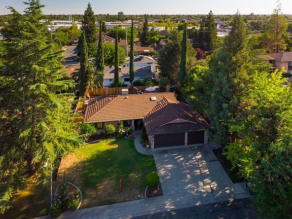 4th image of 5946 Lincoln Hills Way