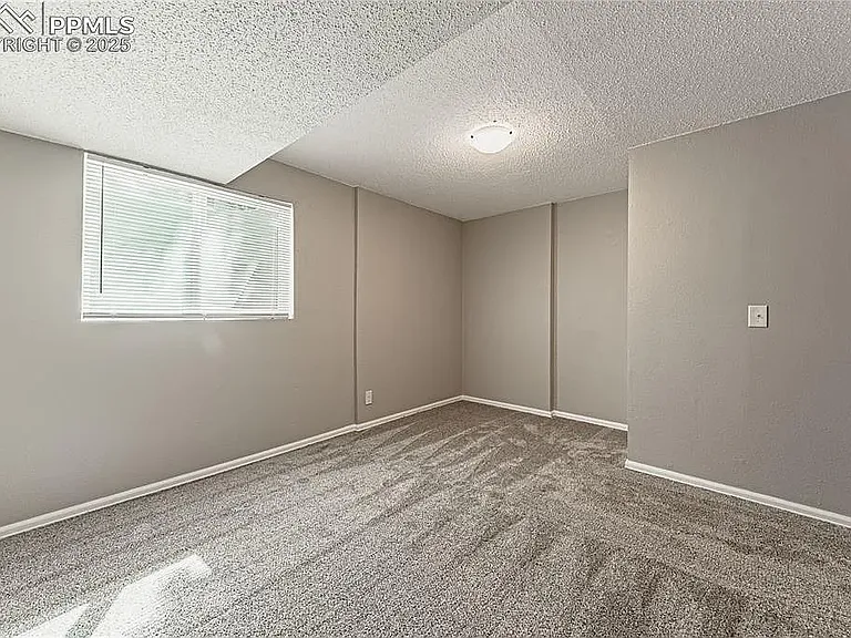 3342 Queen Anne Way — Photo 13