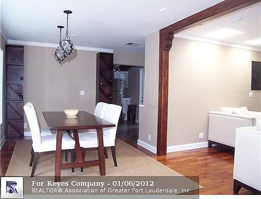 4th image of 1907 SW 16th St