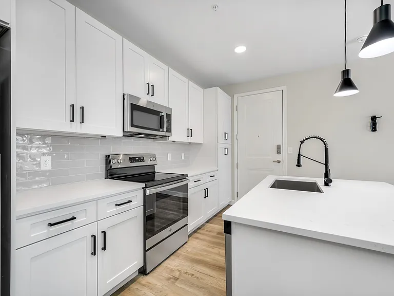 700 3rd Ave S — Photo 12