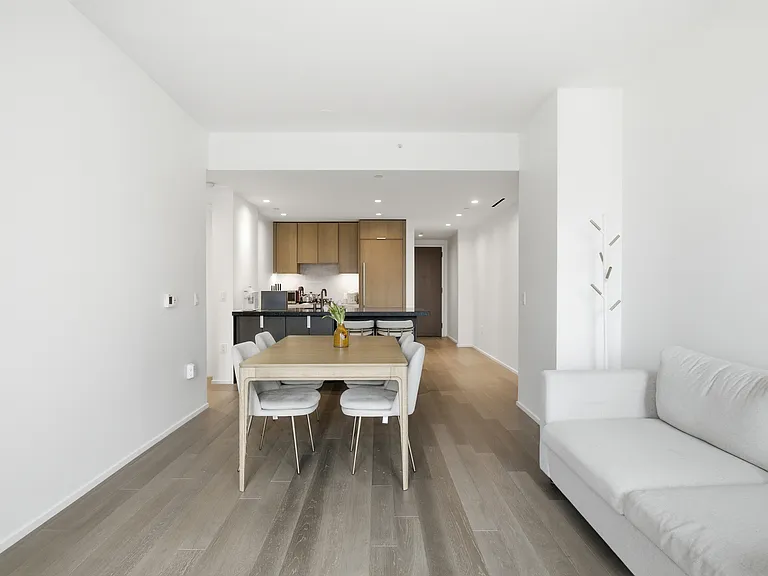 543 W 122nd St #8B — Photo 5
