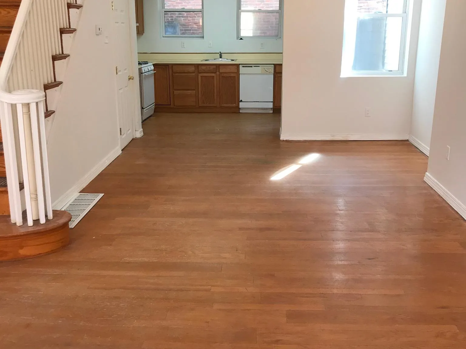 2 bed, 1032 sqft, $1,695 — Photo 2