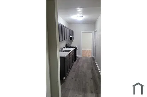 917 Grove St #2 Photo 1
