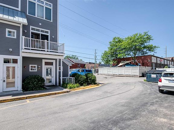 2nd image of 237 Lake Ave APT C