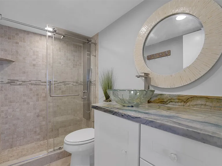 133 N Pompano Beach Blvd #806 — Photo 14