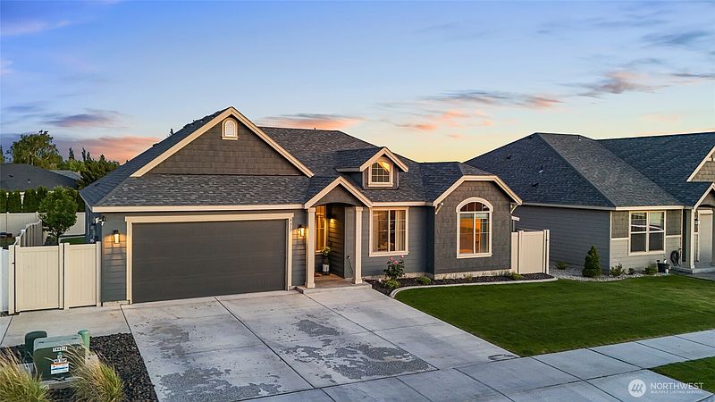 2nd image of 4617 E Junco Street