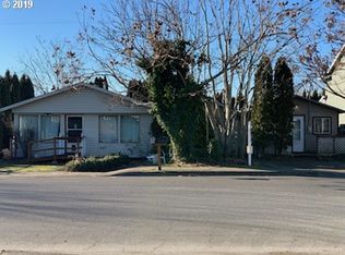 322/324 Kennel Ave, Molalla, OR 97038