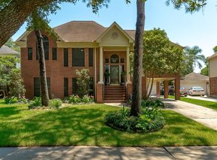 2111 Shadow Bay Cir, League City, TX 77573