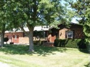 445 E Prospect St, Oneida, IL 61467