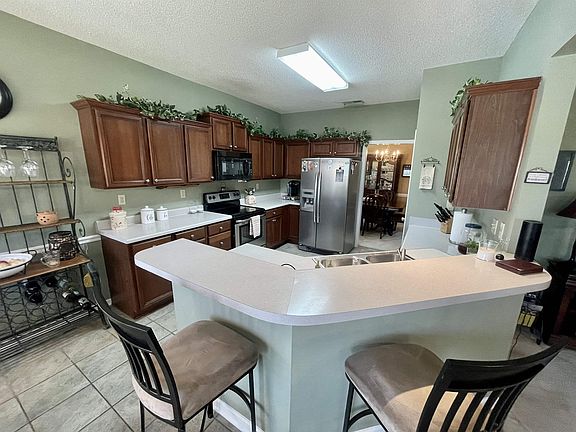 3rd image of 1746 Torrington Ct