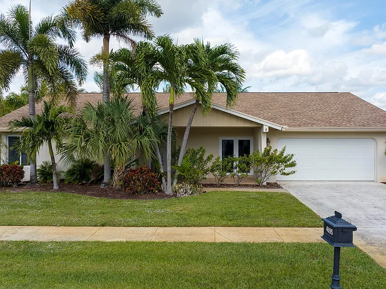 4695 Brandywine Dr — Photo 22