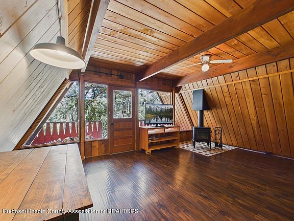 2nd image of 110 Cardinal Dr