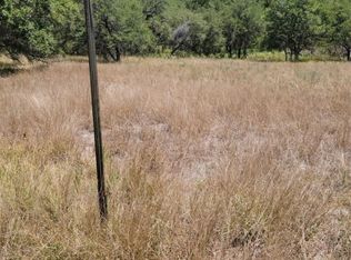 11 Post Oak Rd, Inez, TX 77968