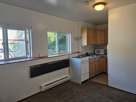 3rd image of 6314 42nd Ave SW #301