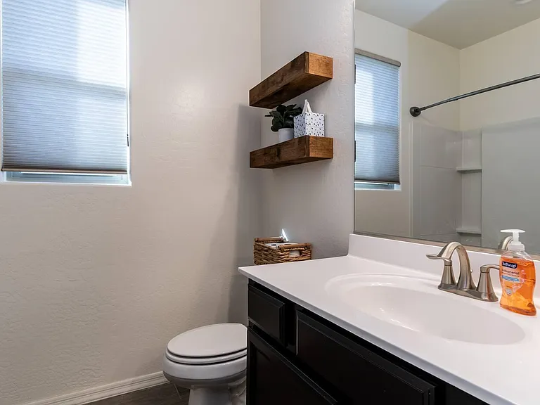 10793 S 174th Ave — Photo 17