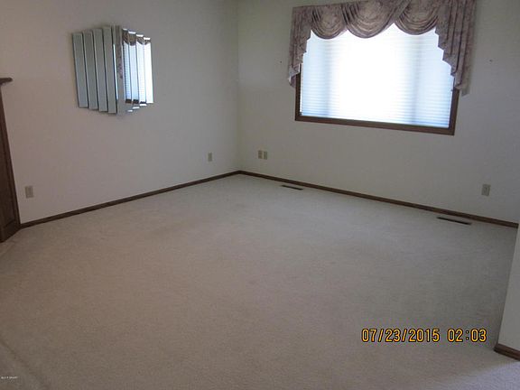 5th image of 319 11th Ave SE
