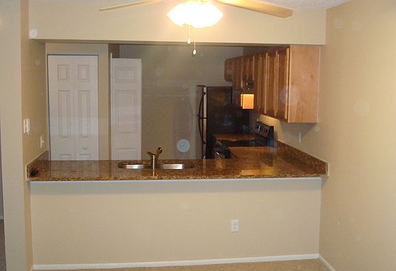 4th image of 604 Kenwick 204 Cir
