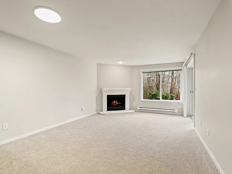 11309 NE 128th St #F104 — Photo 9