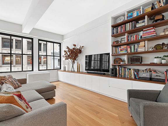 4th image of 130 W 30th St APT 2B
