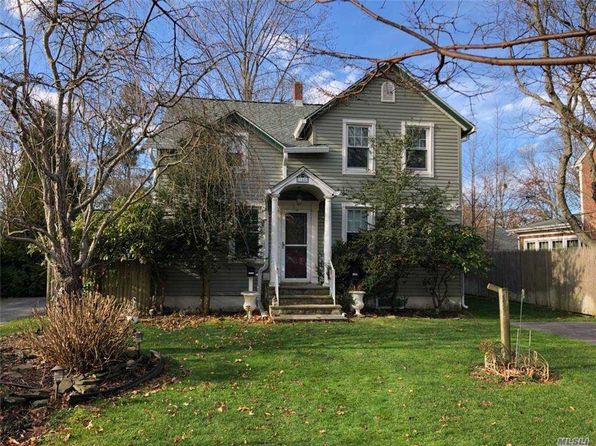 144 Division Ave West Sayville Ny 11796 Zillow