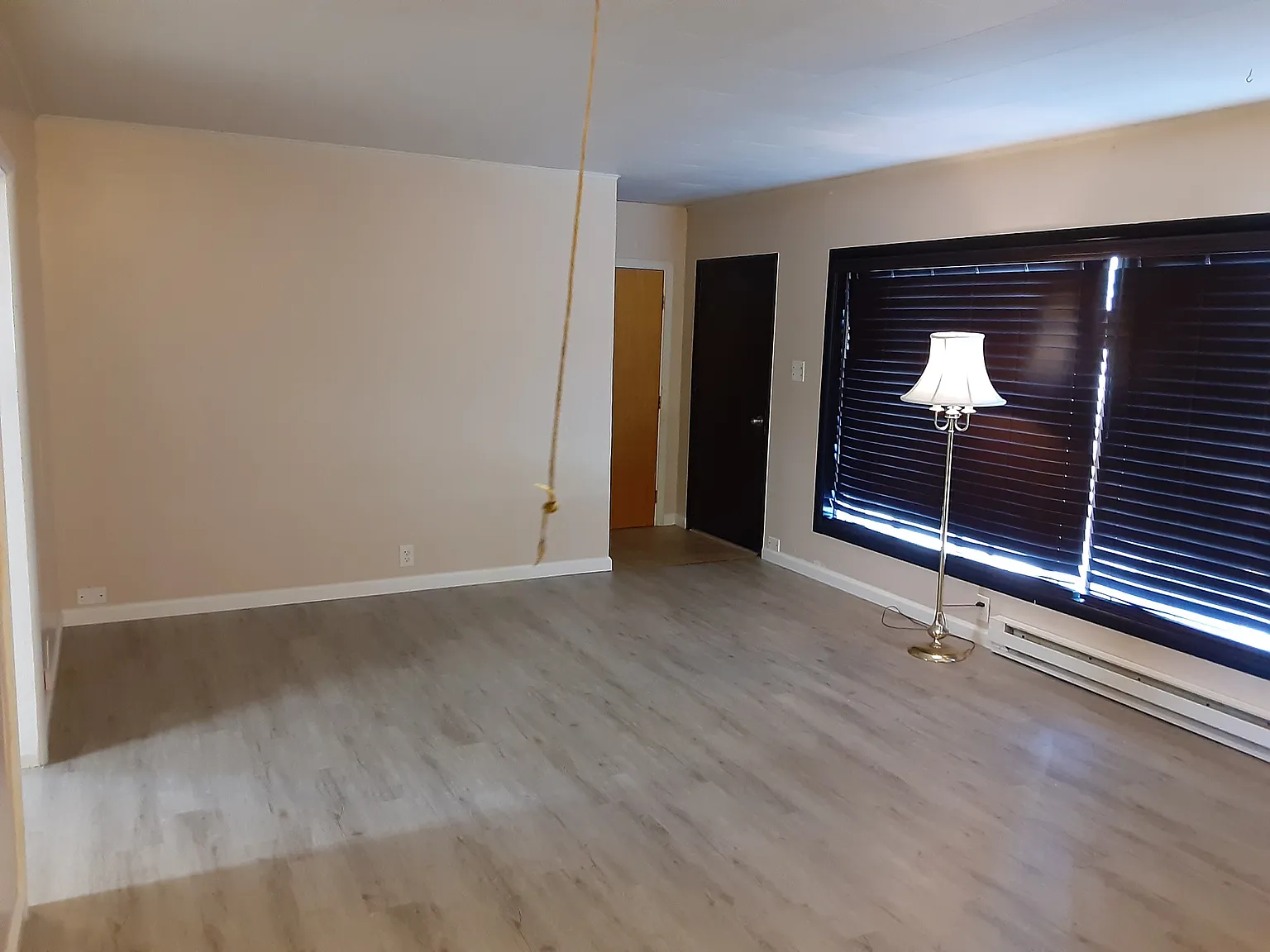 3 bed, 1600 sqft, $2,300 — Photo 3