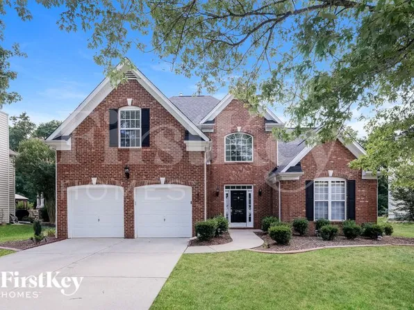 5786 Crimson Oak Ct, Harrisburg, NC 28075