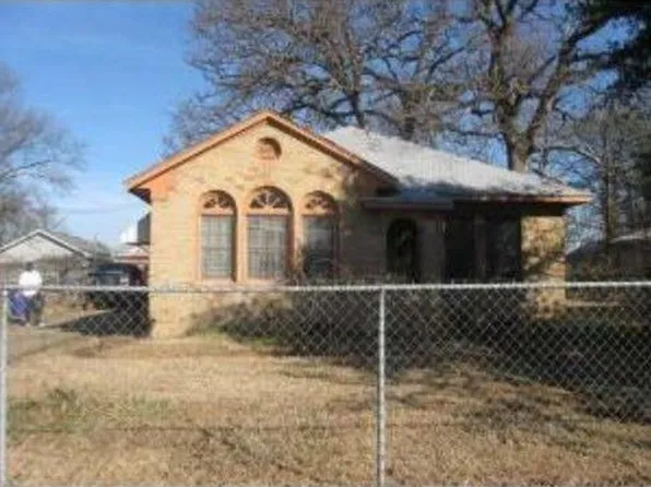 3018 W College St, Shreveport, LA 71109