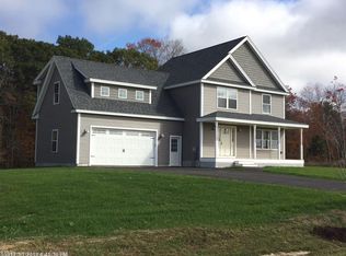 7 Higgins Dr, Kennebunk, ME 04043