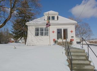 77 Main St, Ravena, NY 12143