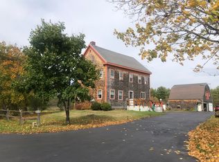 217 Cape Rd, Hollis Center, ME 04042